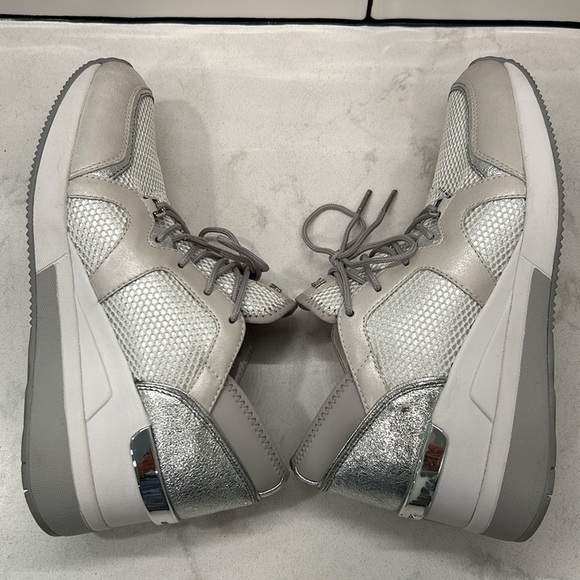 MICHAEL KORS Scout Sneakers Leather Wedge Heel Lace Up Silver Metallic 8M - Picture 7 of 16